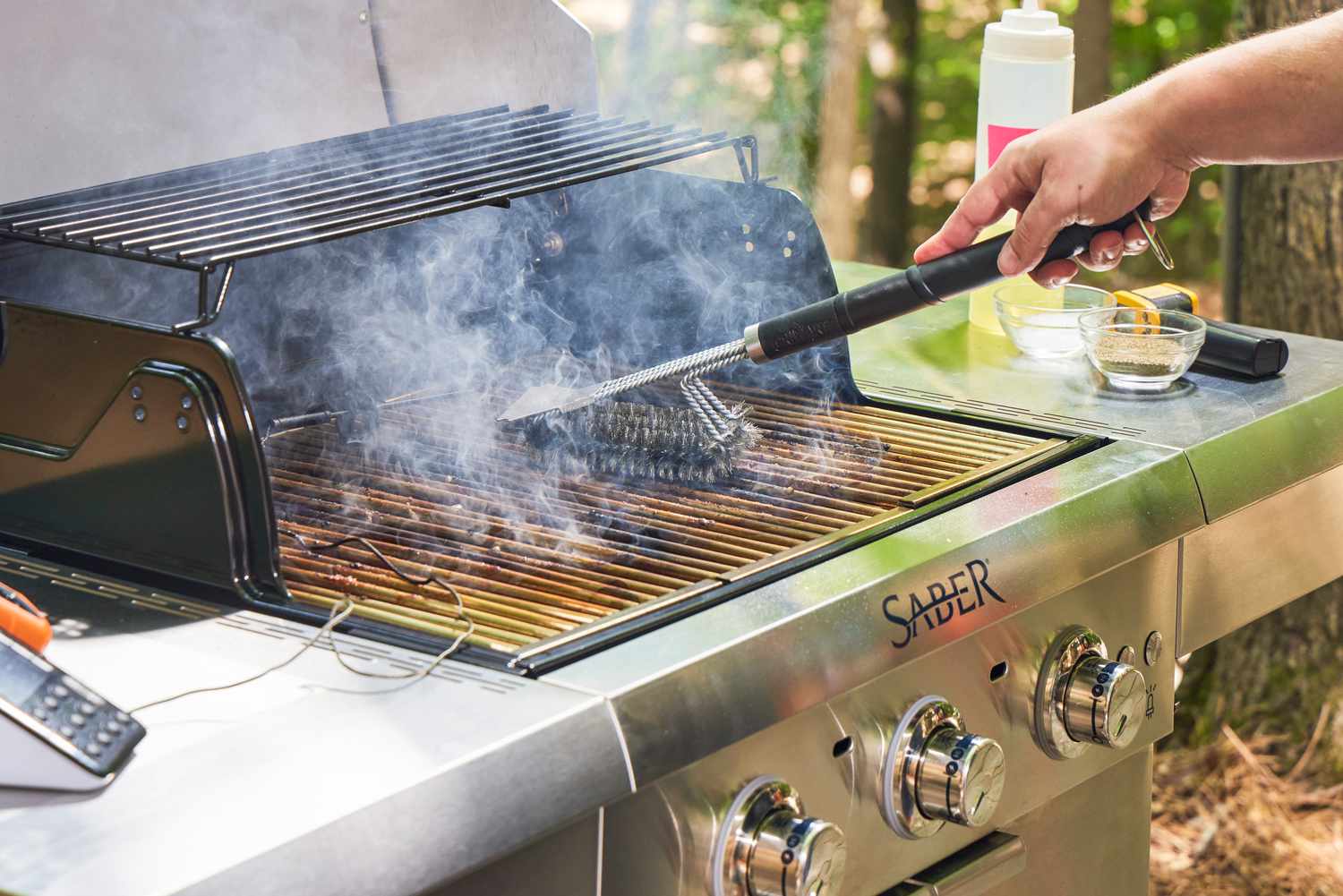 The Best Way to Clean a Charcoal Grill (Ultimate Guide for Long-Lasting Grilling Power)