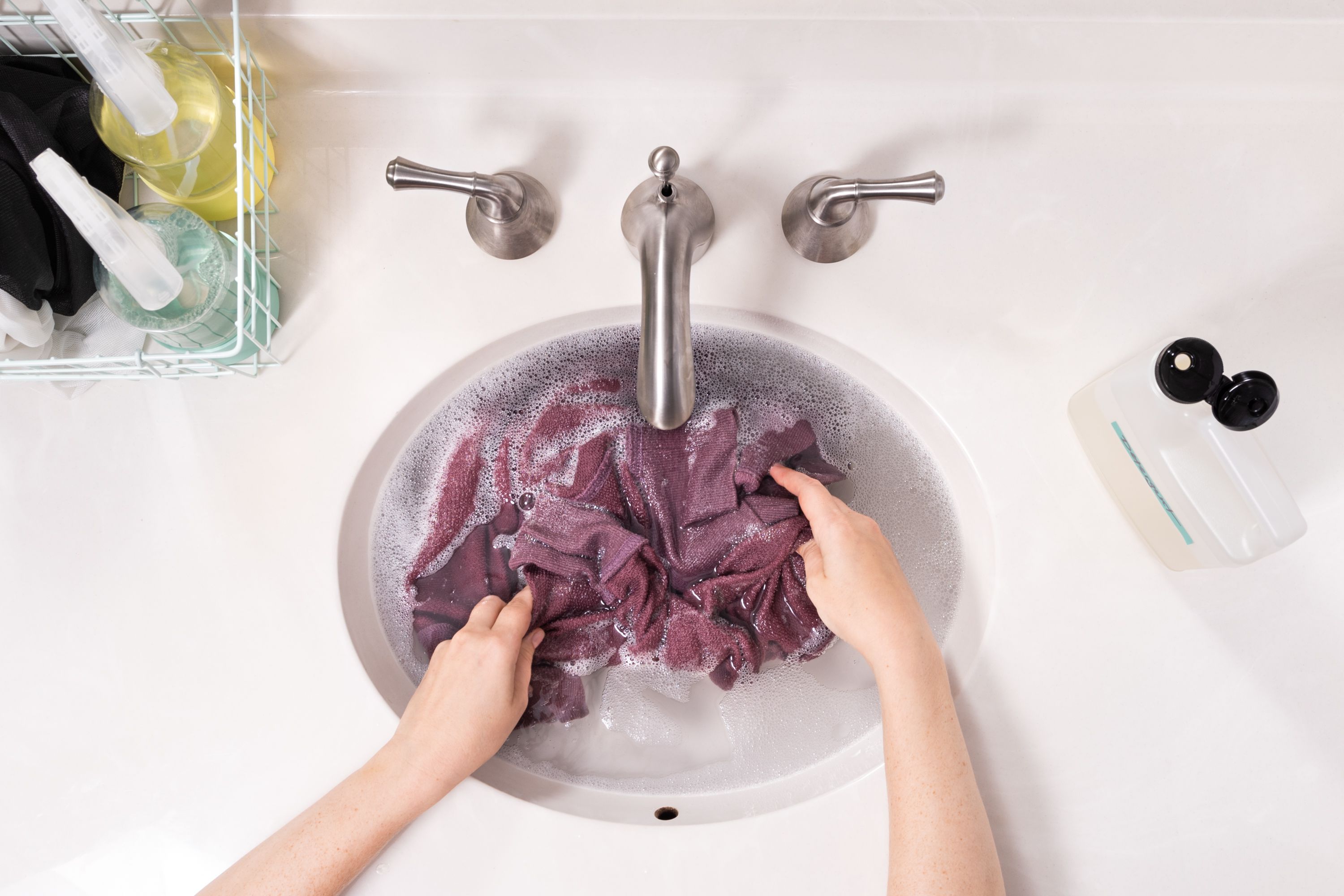 How to Wash Clothes in the Sink: A Step-by-Step Guide for Fresh, Clean Laundry Anywhere